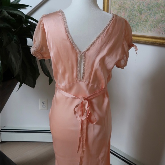 VINTAGE SILK DRESS - FITS SIZE XS/S - Picture 3 of 4